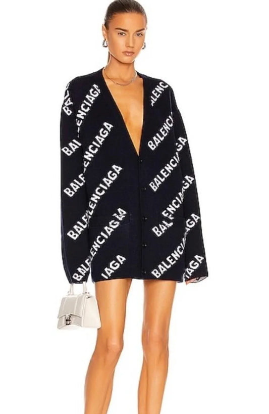 SELLING OVERSIZED KNIT SWEATER SWEATSHIRT- BALENCIAGA