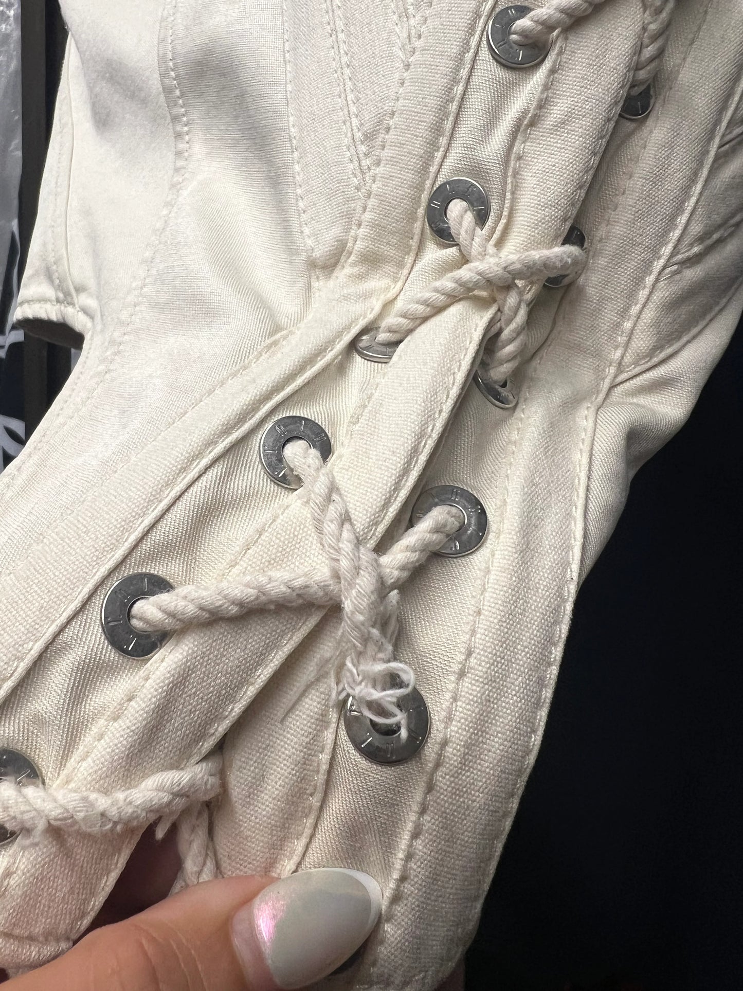 SELLING UNBLEACHED TOP- DION LEE
